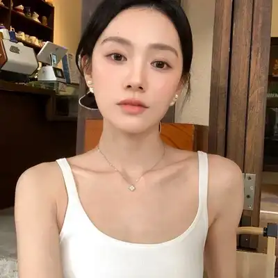 傅静